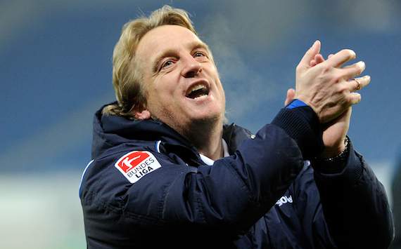 Fürth-Coach Mike Büskens hat Grund zur Freude