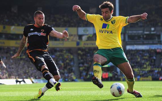 EPL, Jonny Howson; Michael Knightly, Norwich City v Wolverhampton Wanderers