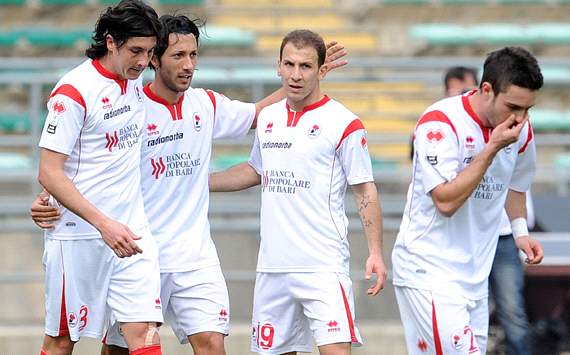 Bari celebrating