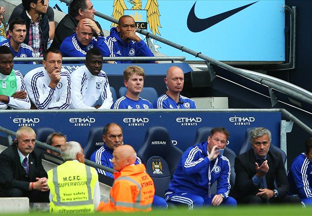 Mourinho risking Chelsea civil war with Terry axe