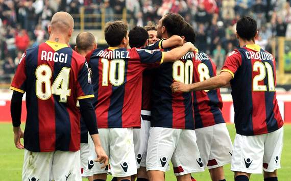 Bologna players celebrating - Bologna-Genoa