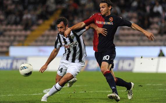 Mirko Vucinic (J), Albin Ekdal (C) - Cagliari-Juventus - Serie A (Getty Images)