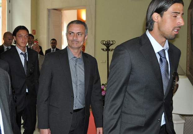 Euro 2012, ALL - Low remercie Mourinho