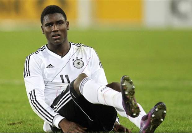 All, M'gladbach - Mlapa sur le flanc