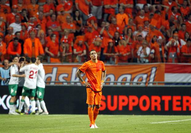 Van der Wiel handed Netherlands recall