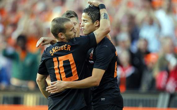 Oranje viert treffer (Nederland - Slowakije)