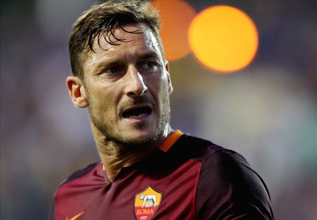 'King' Totti does not get special treatment at Roma - Riise