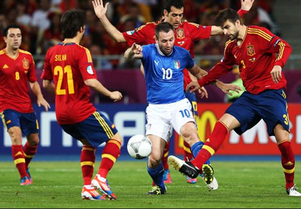 Euro, Ita - Cassano sanctionné