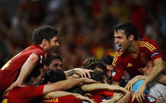 Spain celebrating