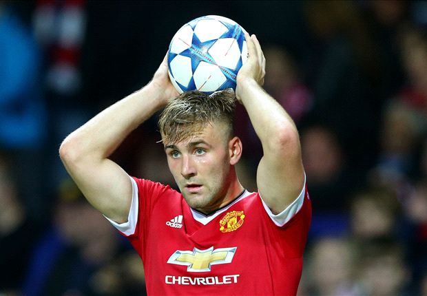 Shaw returns to Man Utd training after 10 months out