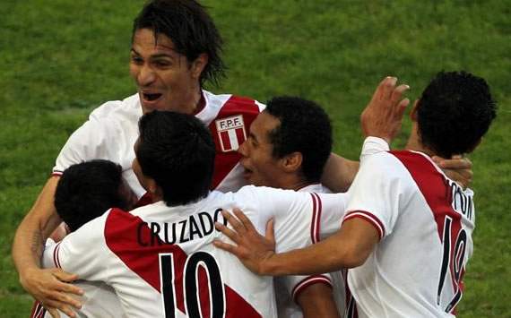 Festejo de los jugadores de Peru