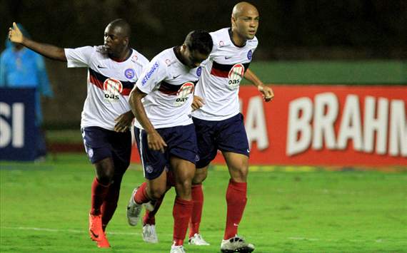Zé Roberto, Mancini, Souza - Bahia (comemoração)