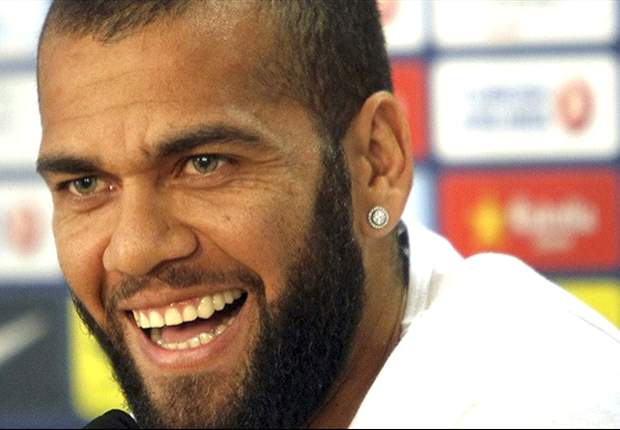 ESP, Barça - Alves sous le charme de Benzema