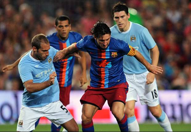 Zabaleta: Messi and I talk about Manchester City