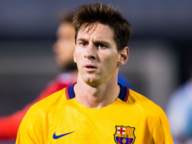 Lionel Messi and family enjoy a lazy Sunday
