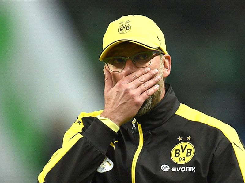 REVEALED: Klopp's new Liverpool hat & tracksuit combo