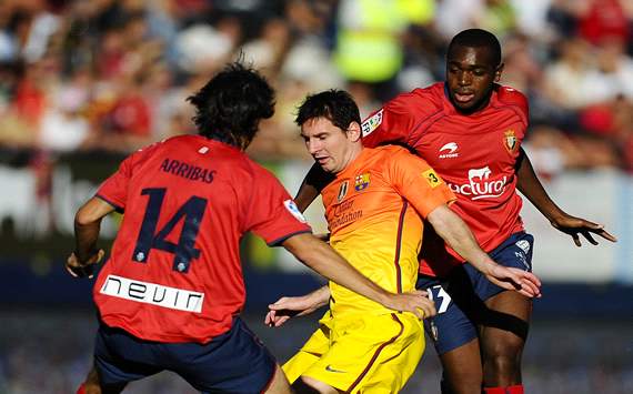 Lionel Messi; Raoul Cedric, Alejandro Arribas - Osasuna v FC Barcelona