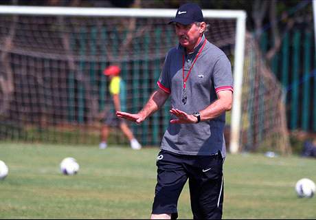 PSSI Kontrak Riedl Tiga Tahun