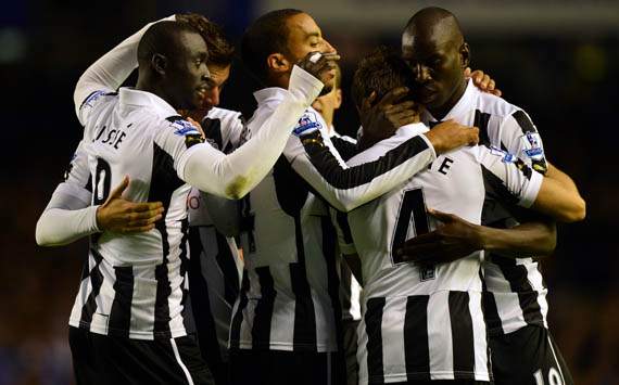 EPL, Everton v Newcastle United, Demba Ba
