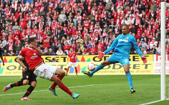 1. FSV Mainz 05 v FC Augsburg: Adam Szalai & Mohamed Amsif