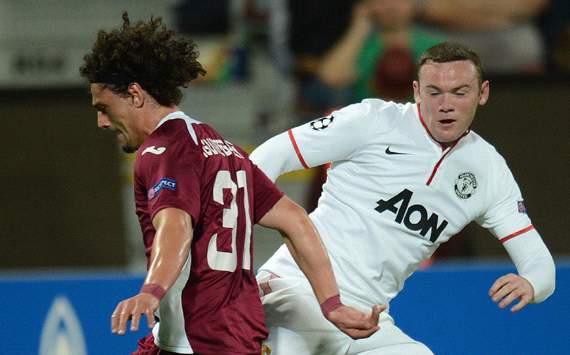 UEFA CL, Cluj v Manchester United, Wayne Rooney, Matias Aguirregaray