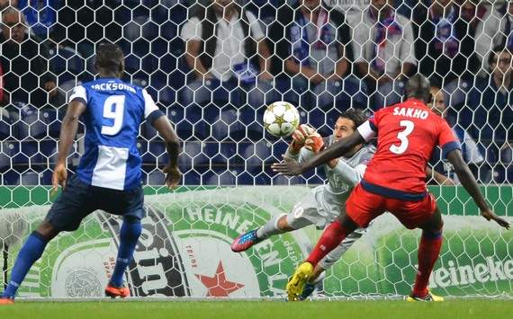 Champions League : Jackson Martinez vs Mamadou Sakho & Salvatore Sirigu (FC Porto vs Paris SG)