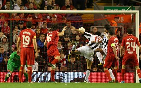 Liverpool-Udinese, Coates own goal