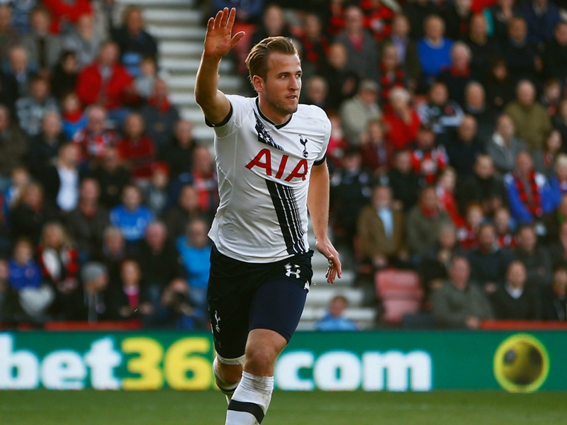 Kane praises Tottenham duo