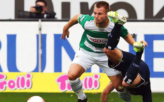 SpVgg Greuther Fürth v Hamburger SV: Bernd Nehrig & Rafael van der Vaart