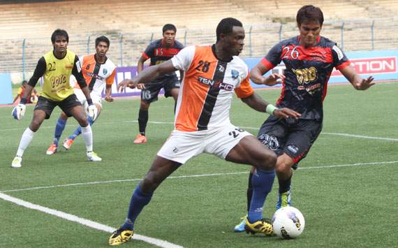 I-League:Action from Pailan Arrows vs Mumbai FC match