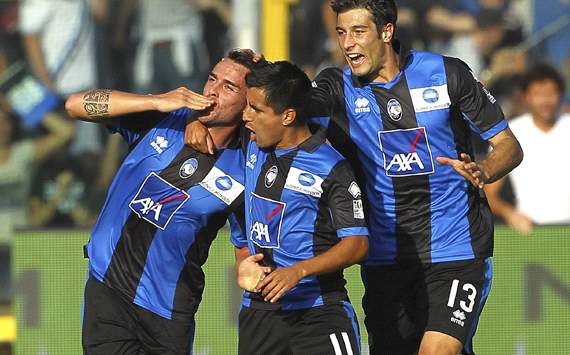 Atalanta celebrating vs Siena