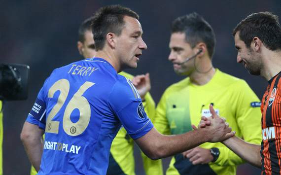 UEFA Champions League : John Terry; Darijo Srna, FC Shakhtar Donetsk v Chelsea FC