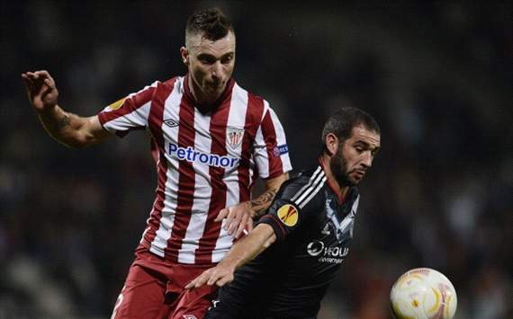 Fernando Amorebieta, Lisandro López - Olympique Lyonnais v Athletic Bilbao - UEL