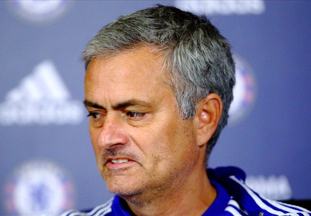 Mourinho: Chelsea can make the top four without cleaning the dressing room
