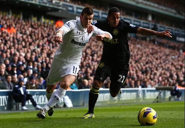 ANG - Bale soutenu par Ginola