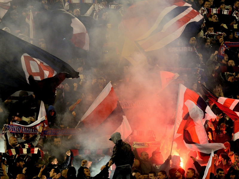 Cagliari, petardi poco graditi: due turni con la Curva Nord chiusa