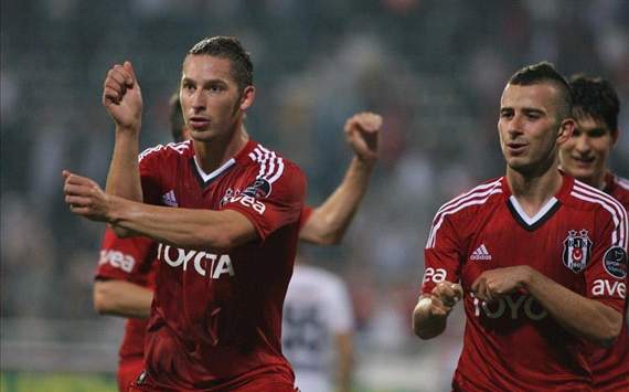 STSL: Filip Holosko, Oğuzhan Özyakup (Beşiktaş)
