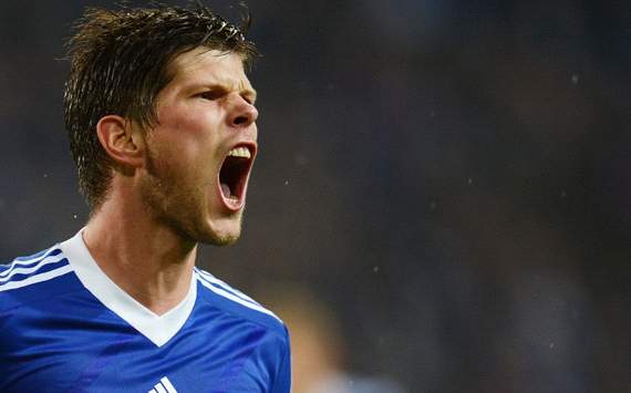 Schalke's Dutch striker Klaas-Jan Huntelaar