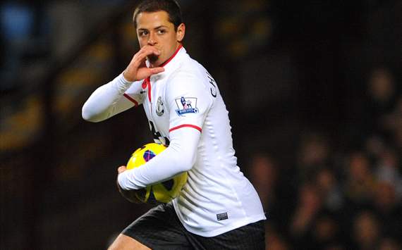 EPL - Aston Villa v Manchester United, Javier Hernandez