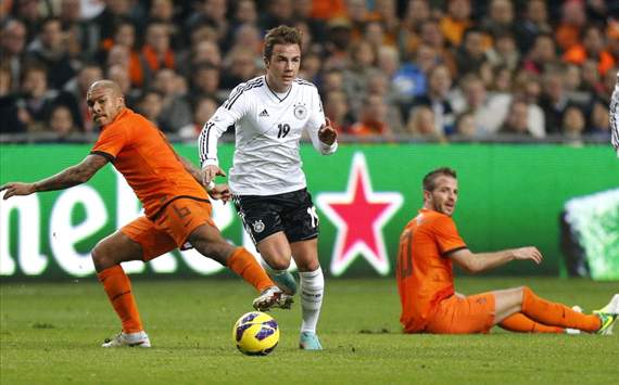 Mario Götze, Nigel de Jong en Rafael Van der Vaart, Nederland - Duitsland