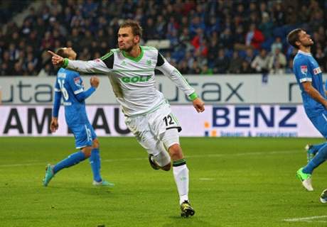 Bas Dost twijfelt over Feyenoord