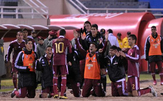 Yohandry Orozco celebra gol con la Vinotinto