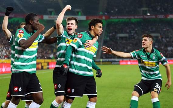 De Camrgo, Nordtveit, Mlapa jubeln