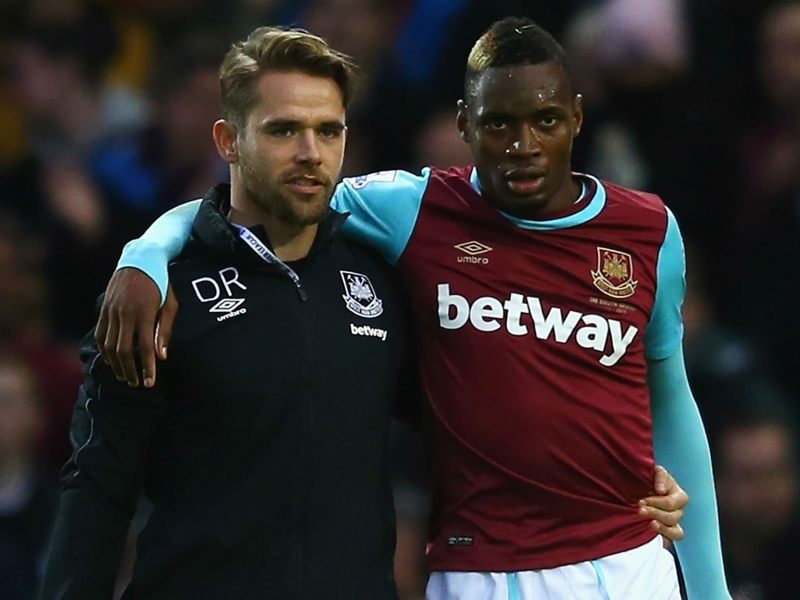 West Ham's Sakho out for at least four to eight weeks
