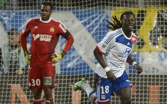 Ligue 1 : Bafetimbi Gomis vs Steve Mandanda (Olympique de Marseille vs Olympique Lyonnais)