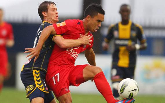 Michael McGlinchey - Central Coast Mariners - Iain Ramsay - Adelaide United