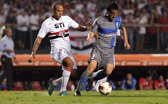 Luis Fabiano - Sao Paulo x Universidad Catolica