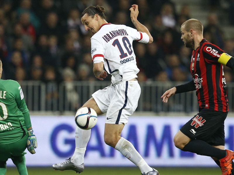 Nice 0-3 Paris Saint-Germain: Ibrahimovic & Cavani on target in simple win