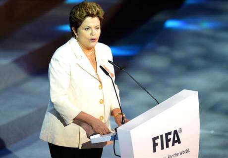 Pelo twitter, Dilma apoia Arouca e Márcio Chagas