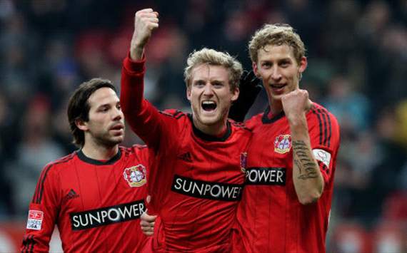 Bayer Leverkusen celebrate after scoring agains Nurnberg